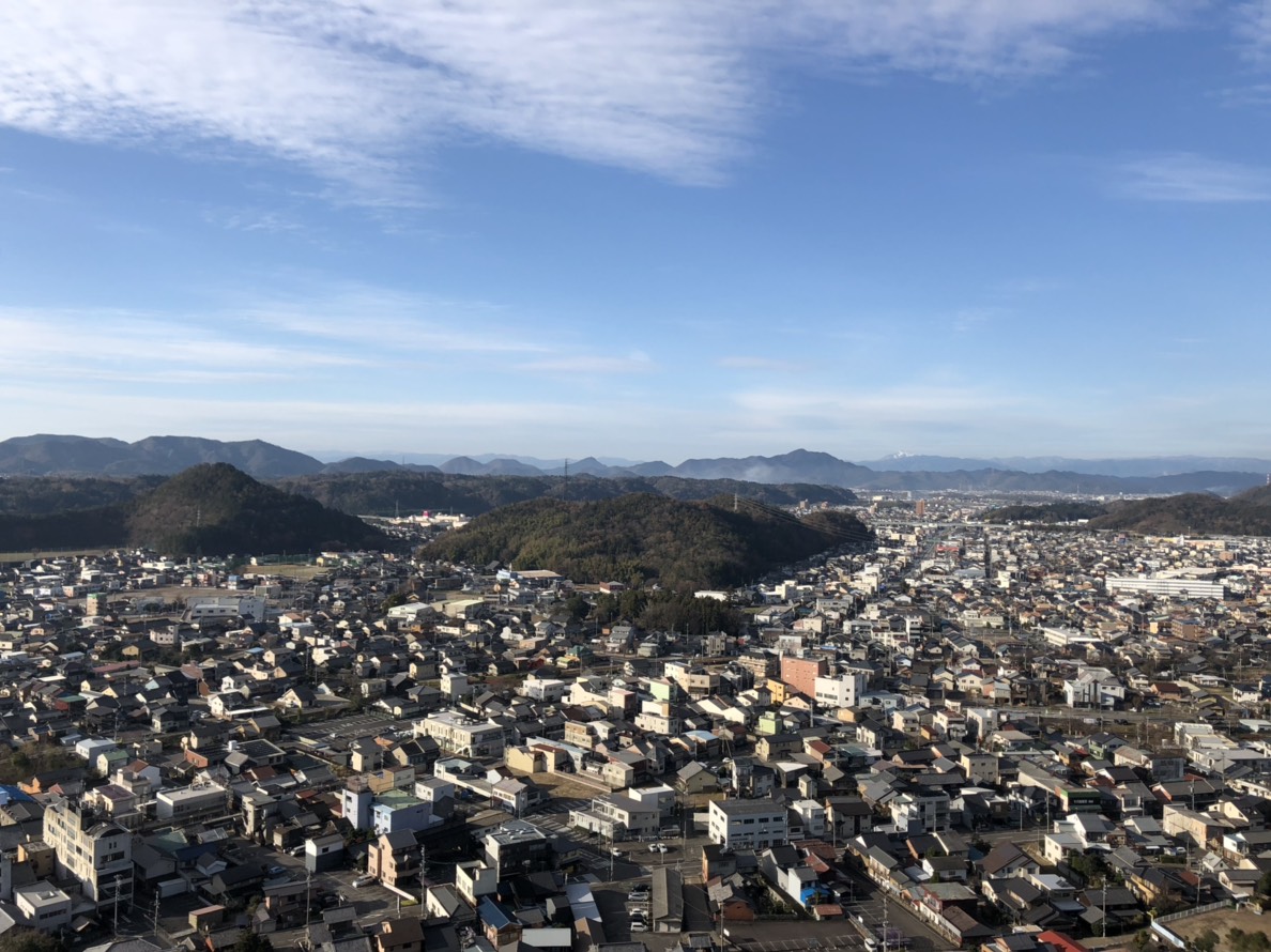 安桜山の展望台を目指して安桜山遊歩道を散策 関市