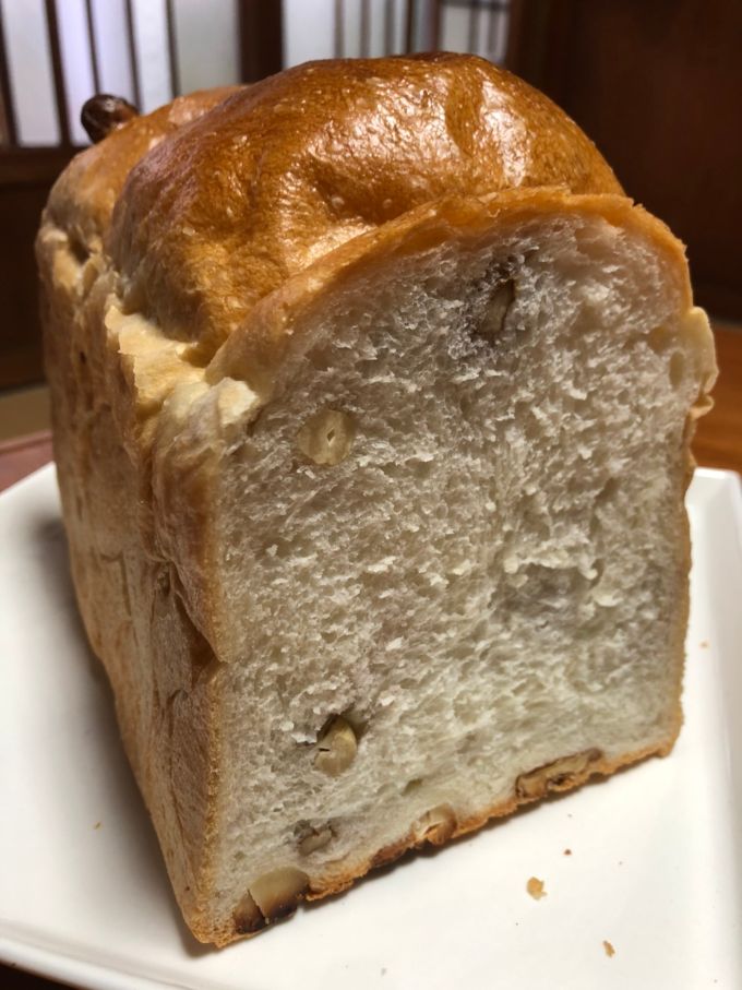 rustico（ラスティコ）の色々ナッツ食パン