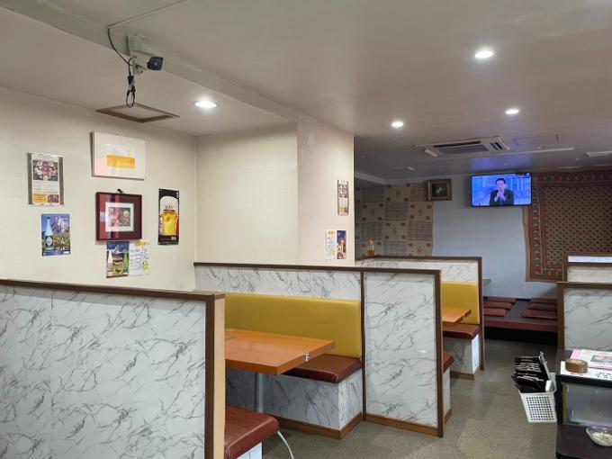 Cafe＆インド・ネパールレストランKhusi-クシィの店内