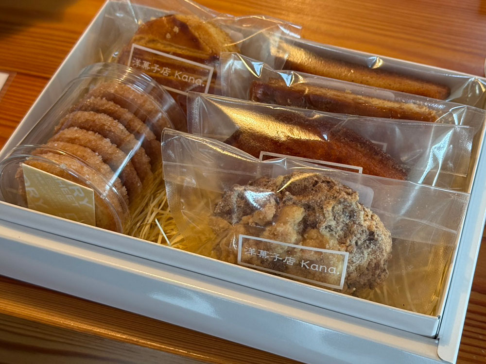 洋菓子 Kanaの焼き菓子のギフトボックス