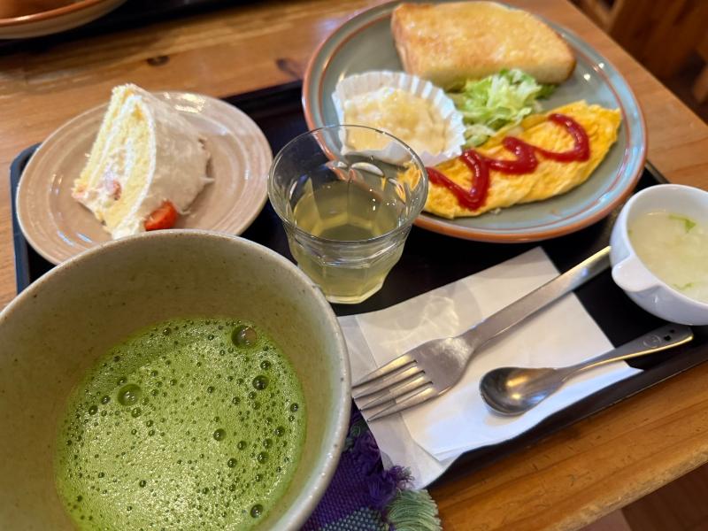 茶菓かぢやのケーキモーニングセット