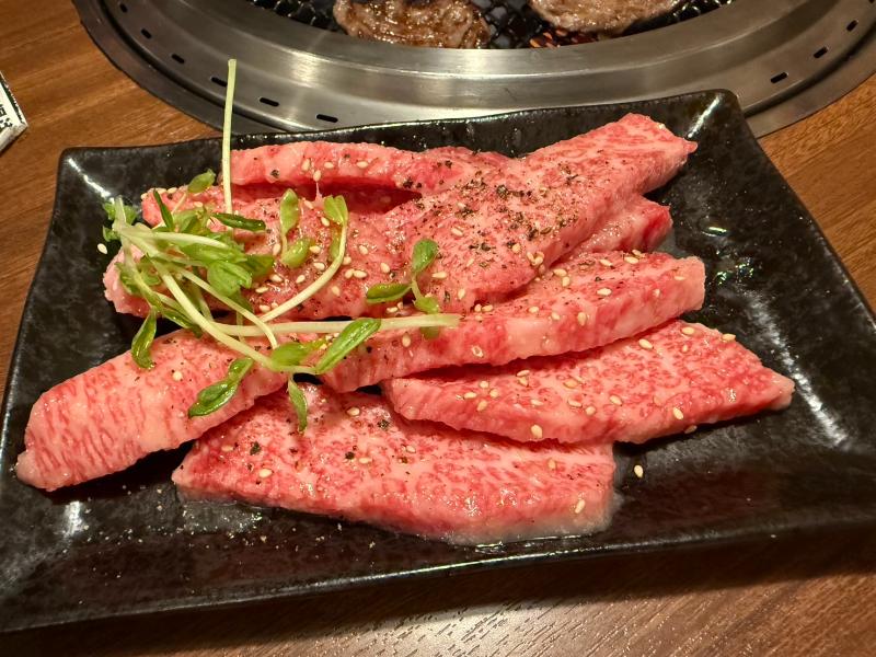 岐阜美濃加茂 焼肉つづきの霜降り牛カルビ