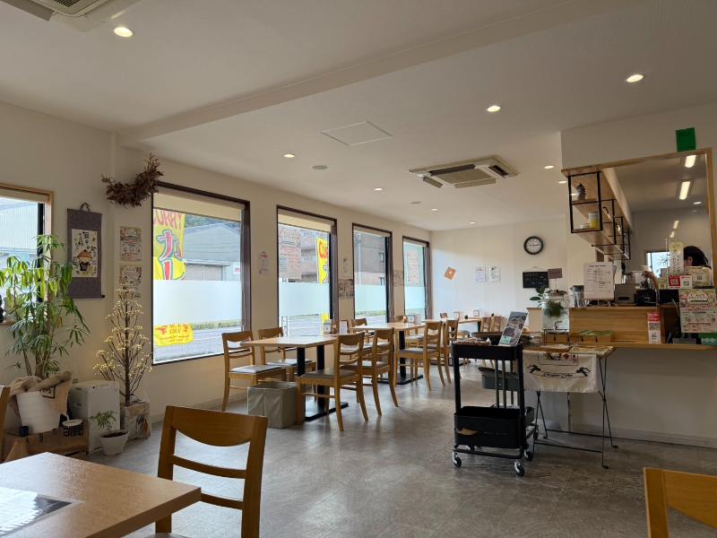 かるだもんの店内