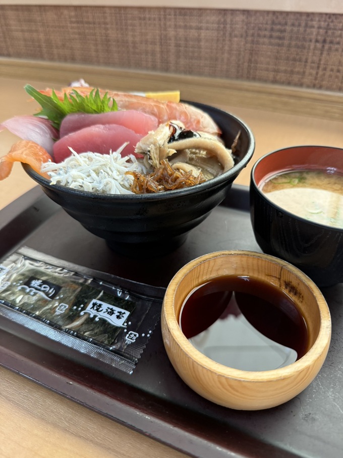 湯の華食堂の海鮮丼