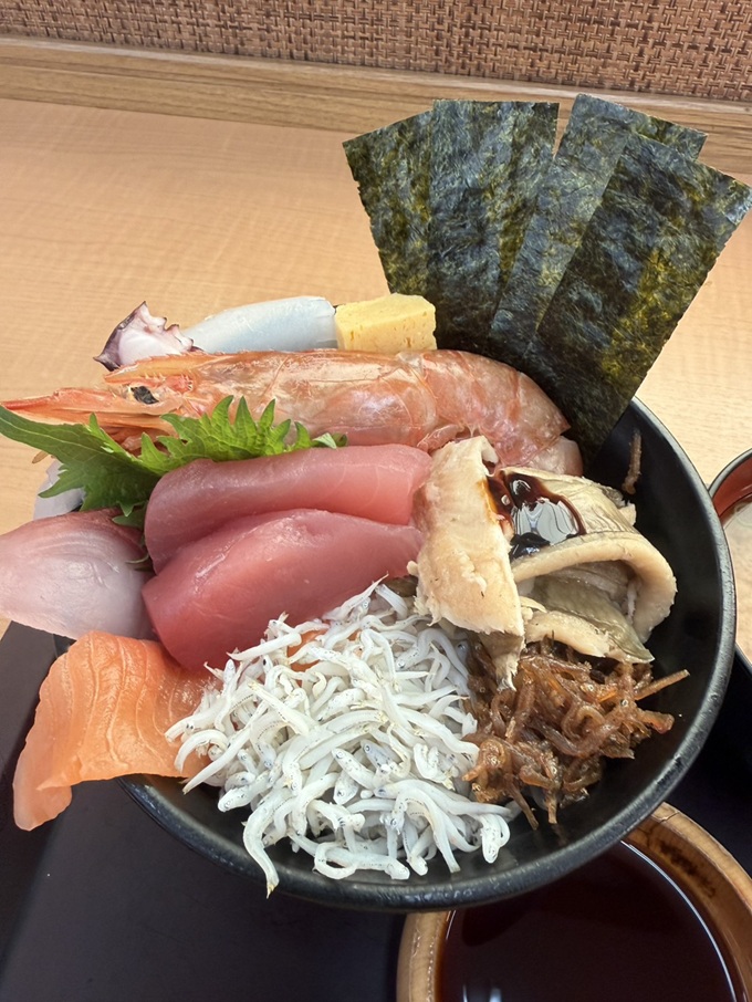 湯の華食堂の海鮮丼