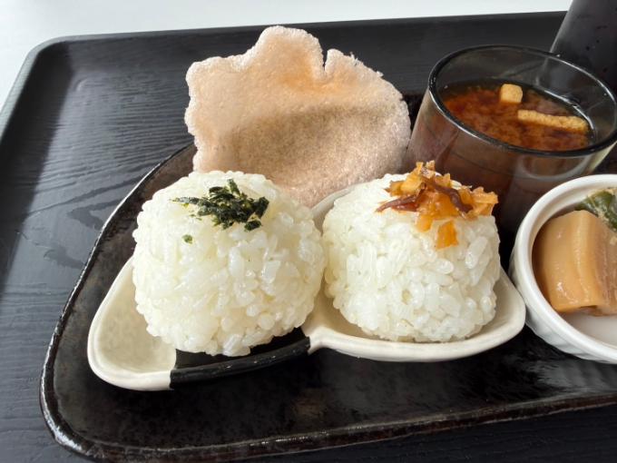 お結び1004のモーニングのおにぎり